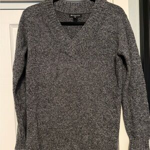 Athleta Heather Gray V-Neck Women's Sweater